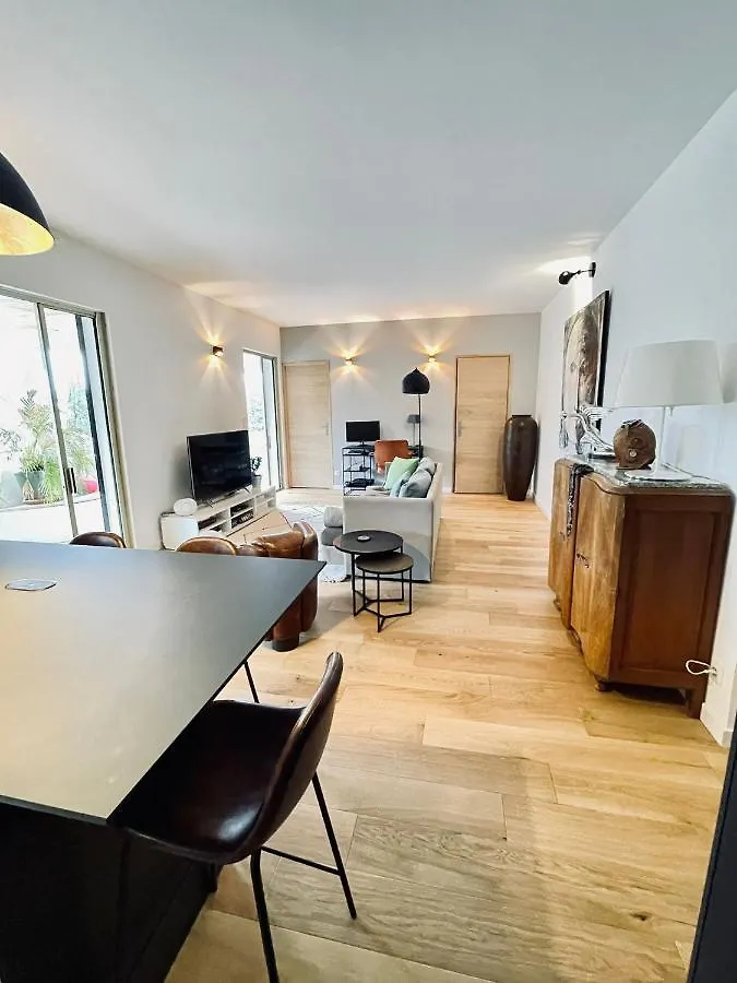 Apartment Appart Standing Avec Vue Grand Balcon - Parking - Clim Cassis